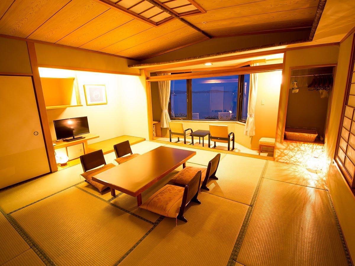 Naruto Grand Hotel Kaigetsu Exteriör bild